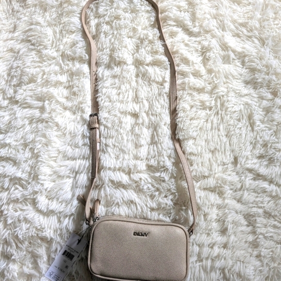 DKNY Crossbody Bags & Handbags for Women with Cross-Body Strap - Picture 9 of 11